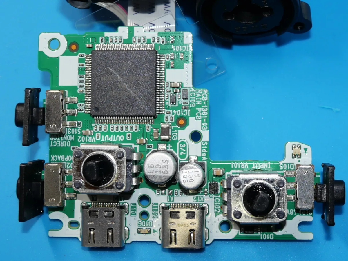 AMS-22メイン基板の操作部品とマイコン側